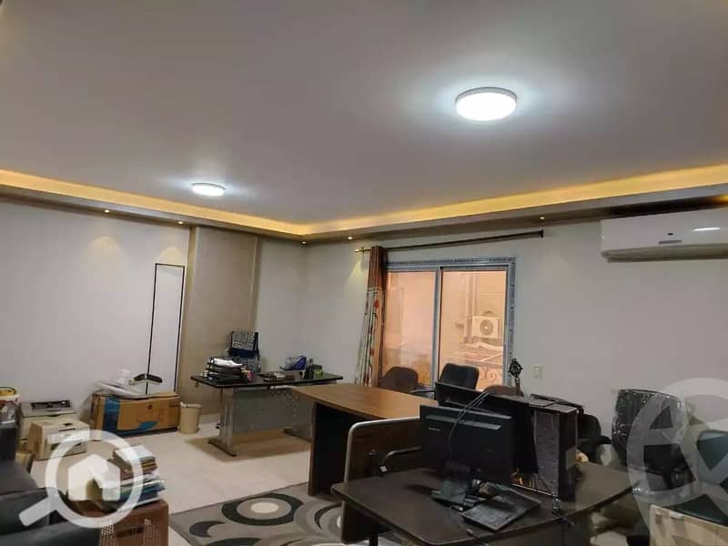 5 b61c31f0fbed4b90a4b598404f2148cb. jpg