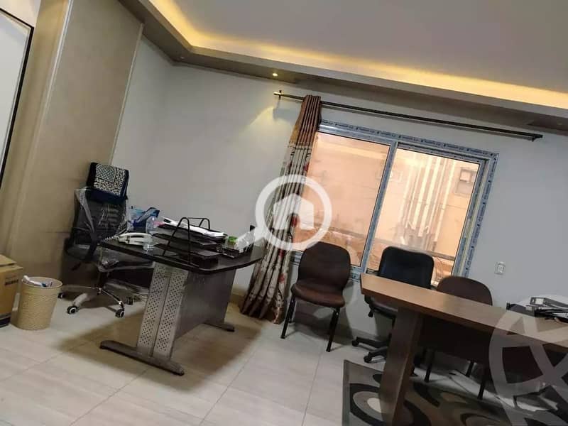 7 771fe88ad0744909840a8d057dda947e. jpg