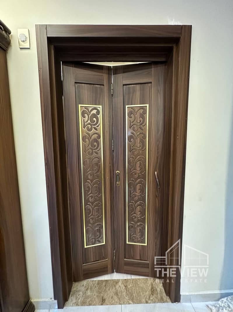 5 WhatsApp Image 2025-12-13 at 22.07. 47_6e5c4035. jpg