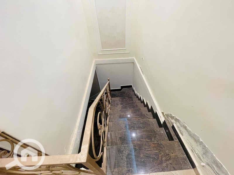 8 33ef5afa-2a2a-4dd7-8d42-0931ac4ceddf. jpg