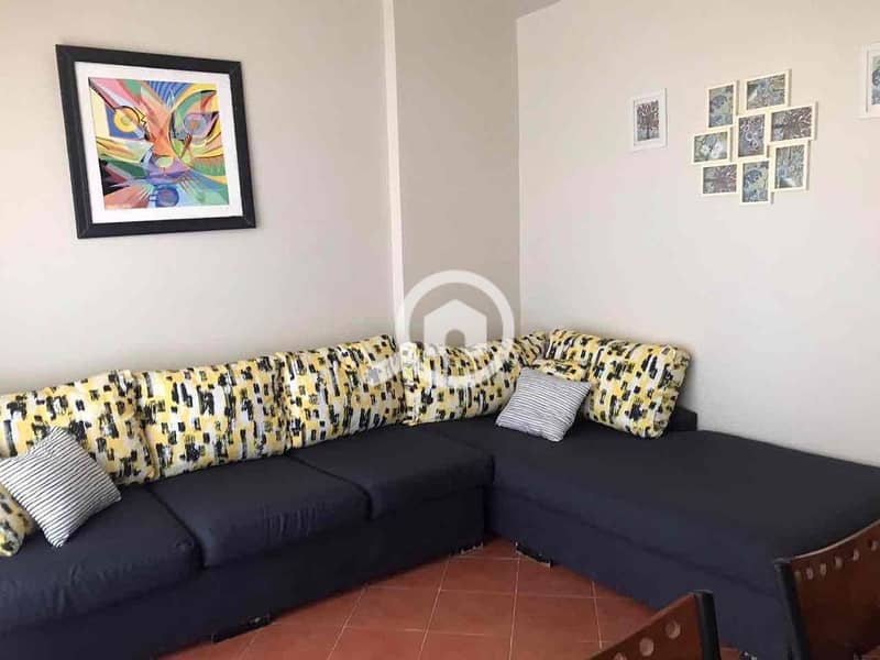 5 2bb3fee6-4ce5-4f0d-b40d-7388c4b2e464. jpg