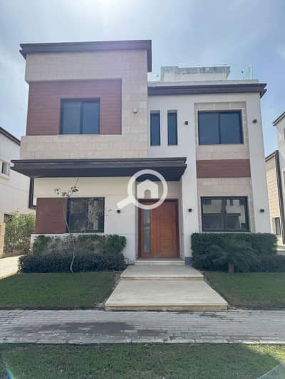 5 Bedroom Villa for Sale in New Cairo, Cairo - photo_2025-03-26_01-16-43. jpg 5 Bedroom Villa for Sale in New Cairo, Cairo - photo_2025-03-26_01-16-43. jpg