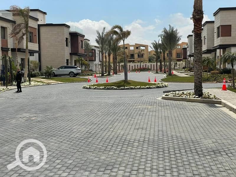 9 photo_2025-08-15_22-35-20. jpg