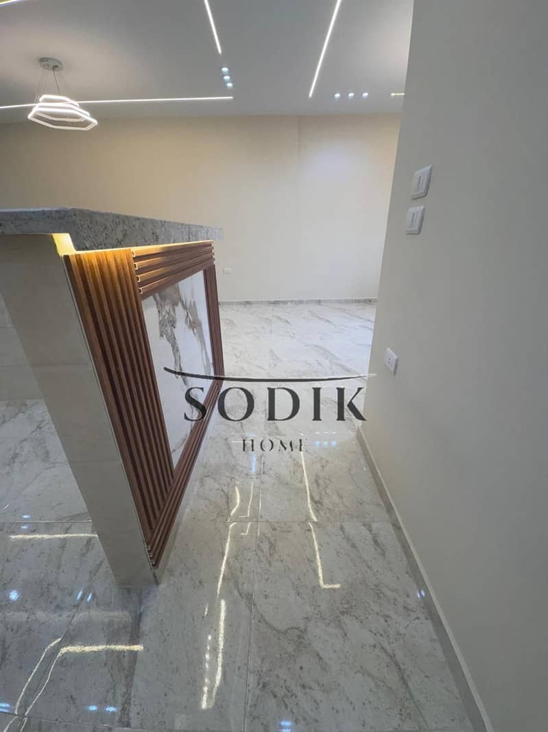 6 044e8cf2-7251-43b4-af17-bf7ed29893e0. jpg