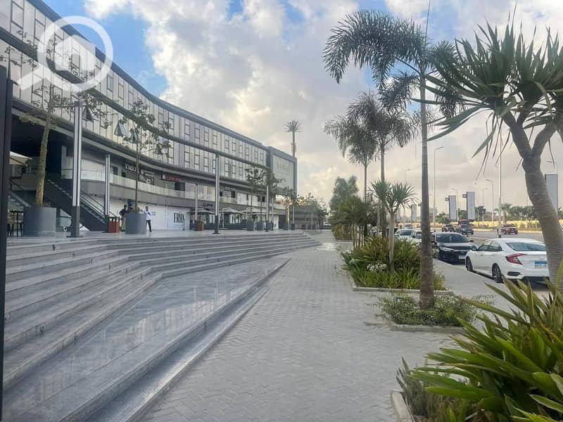 8 558980903_2423878591341390_8827869977396011828_n. jpg