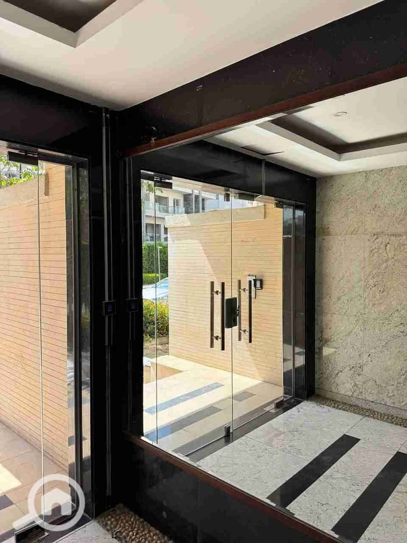 5 IMG_20251113_002851_728. jpg