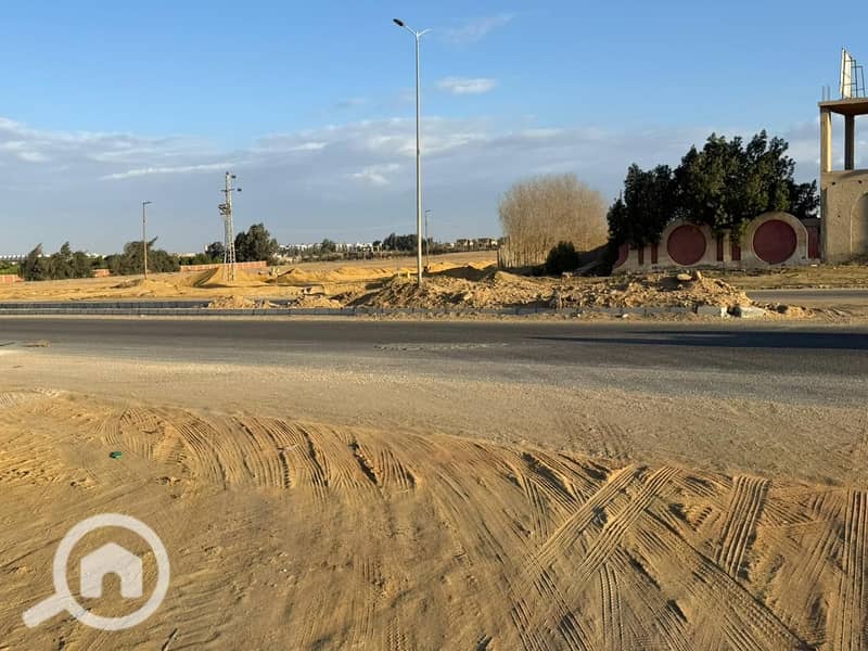 4 710cf8e7-e366-4a5b-b7ce-b4ee4b619fa1. jpeg