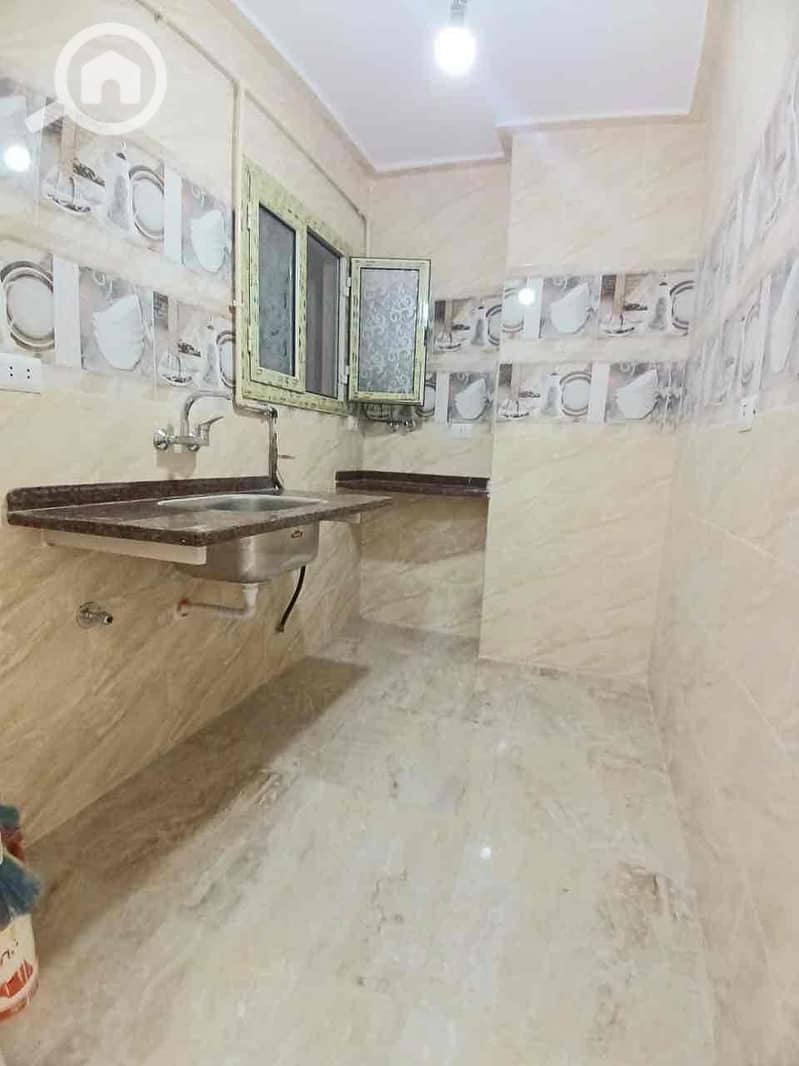 12 62716c30-472b-47de-8e28-2d892e746d2d. jpg