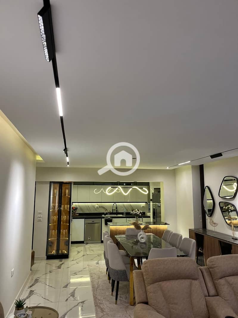 6 WhatsApp Image 2025-12-14 at 09.53. 15 (1). jpeg