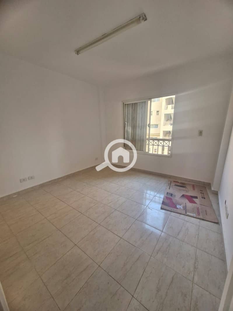 3 WhatsApp Image 2025-12-13 at 19.50. 38_4d8af342. jpg