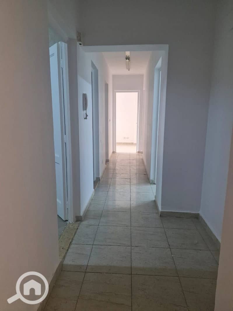 6 WhatsApp Image 2025-12-13 at 19.50. 35_fb27b75c. jpg