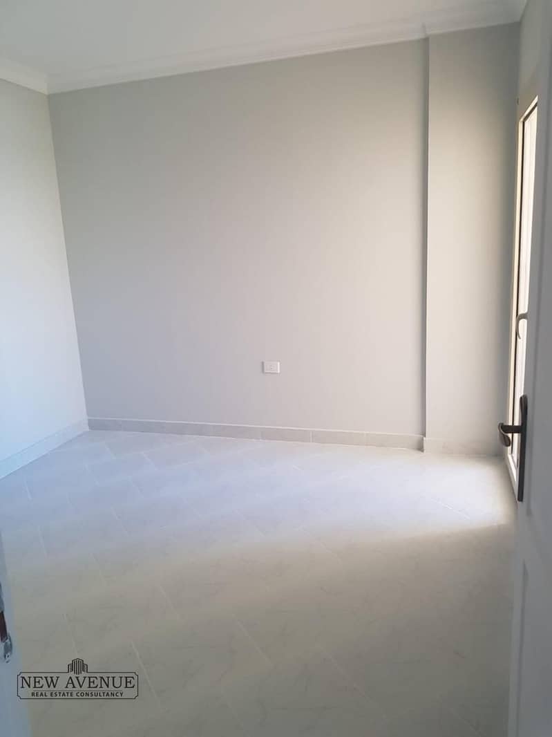 4 WhatsApp Image 2025-12-10 at 14.49. 29_3c36ccb7. jpg