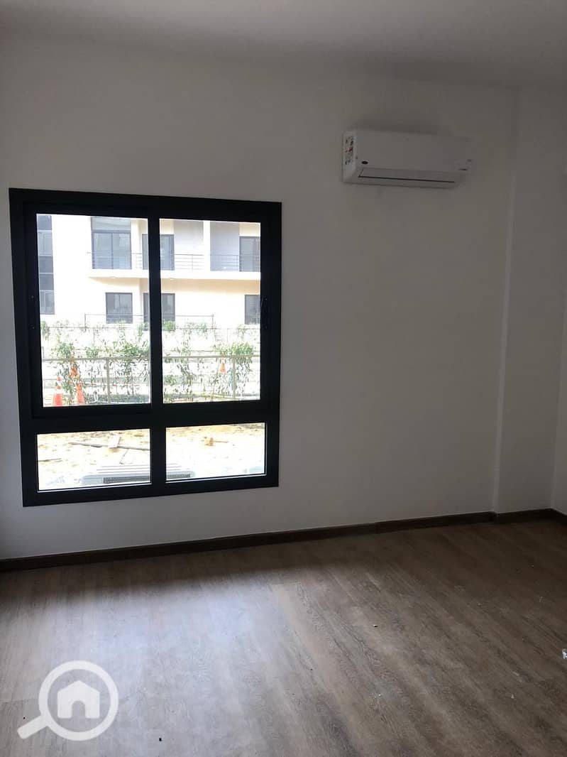 5 37a8e07b-cdd2-47db-b325-fb95a1faa5fc. jpeg