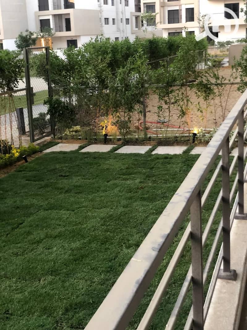 13 5ee2d49e-ce4c-4fc5-a3e5-e7bd47812a43. jpeg