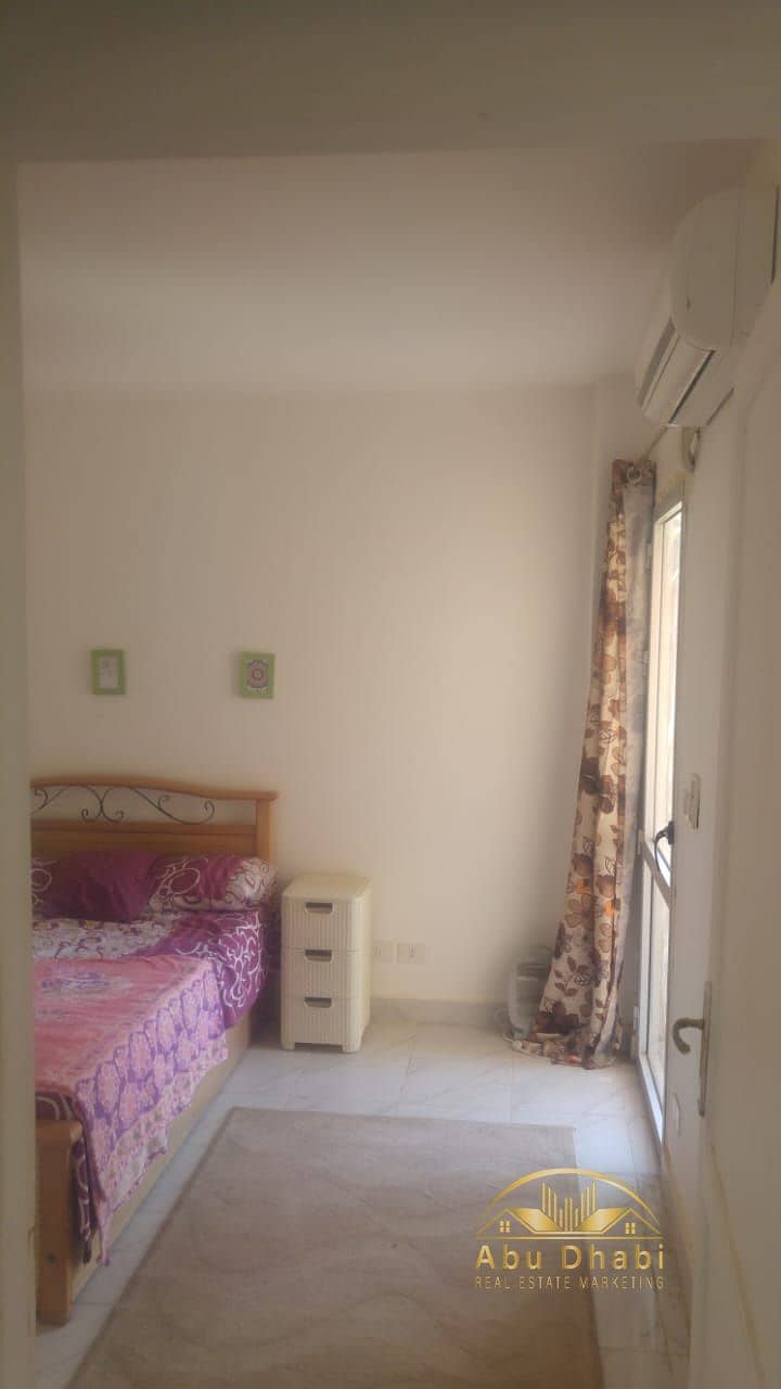 8 6f2cd341-2f4e-4d63-9005-931baf70e8fd. jpg