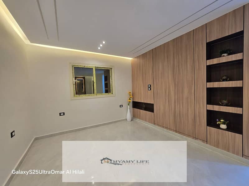 6 WhatsApp Image 2025-12-13 at 11.47. 58 AM (2). jpeg