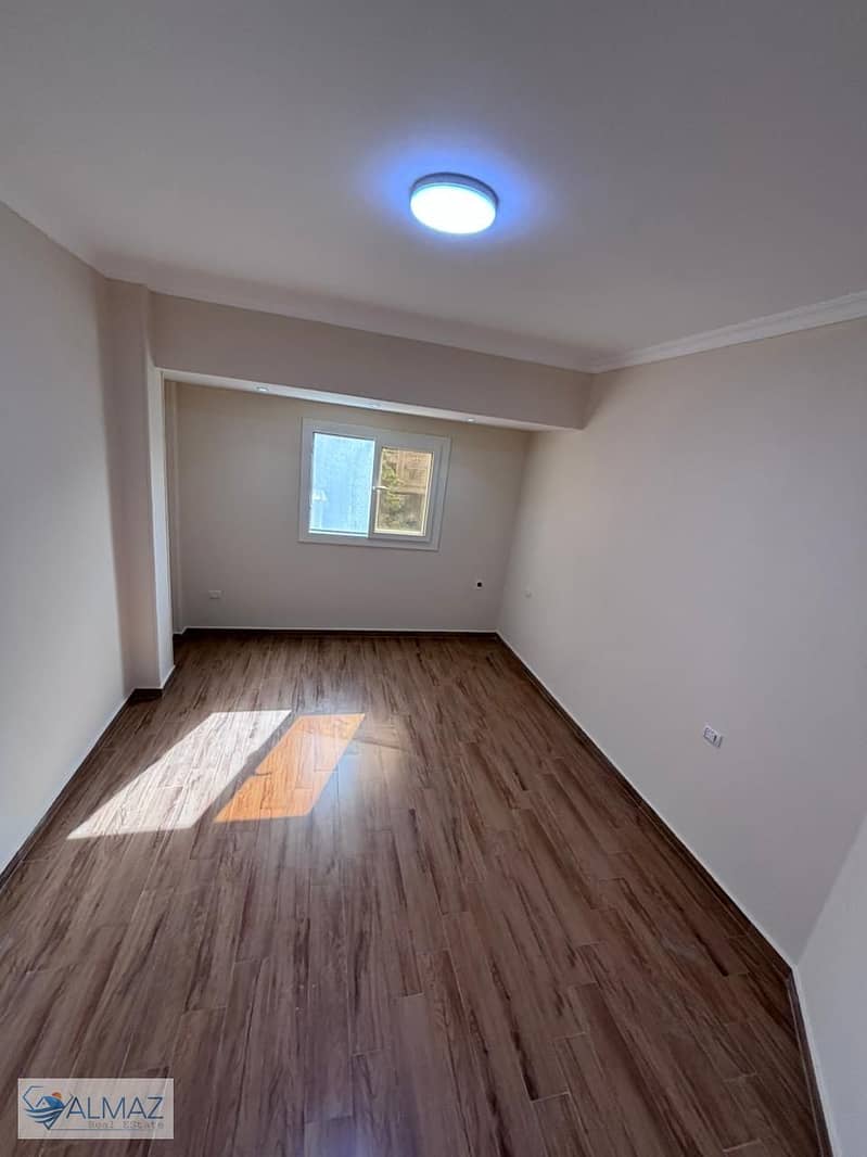 5 WhatsApp Image 2025-12-14 at 11.03. 40 AM (1). jpeg