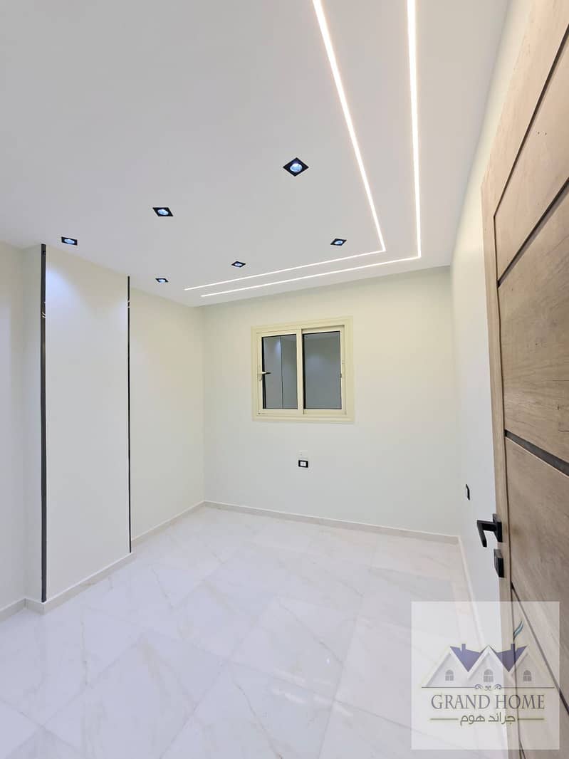 4 982a23ce-70e4-4558-a087-4e940a471cf6. jpg