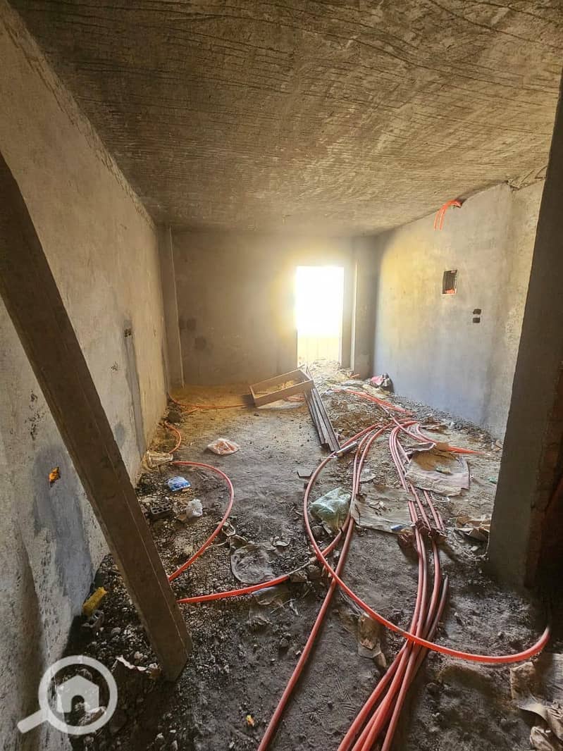 4 b53cff29-3dd2-4be3-8626-ccd44dc361f3 (1). jpg