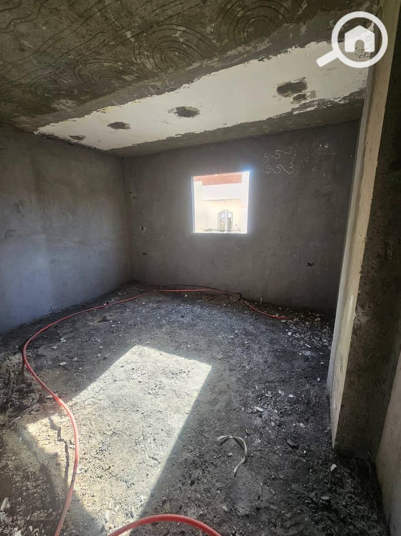 10 d9a32442-38a1-47a4-9c2d-77affdb65d6e. jpg