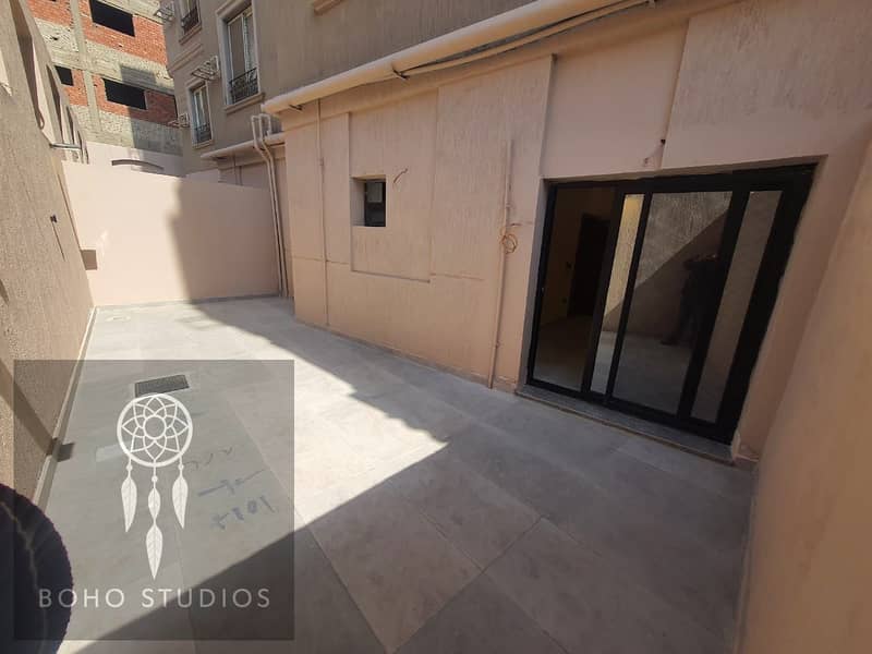 10 b5c49c27-37a4-4e28-82b9-370e287a307c. jpeg