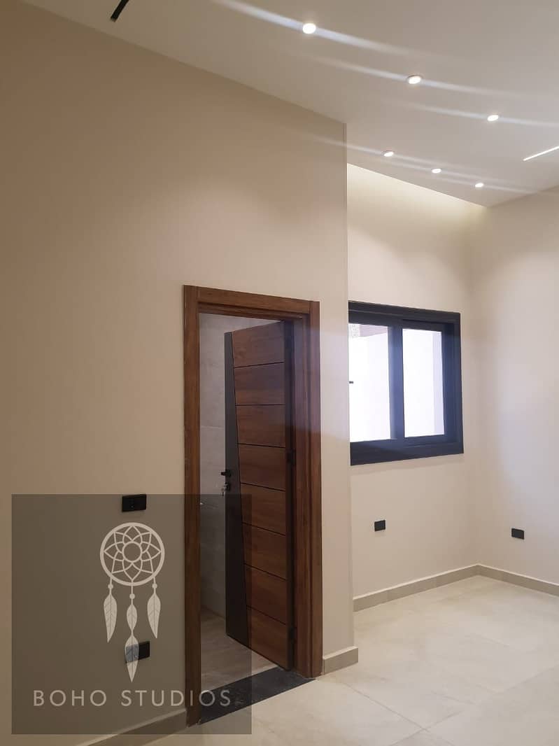 12 ce76ab12-4a82-4820-b3bd-2f40f42d735b. jpeg