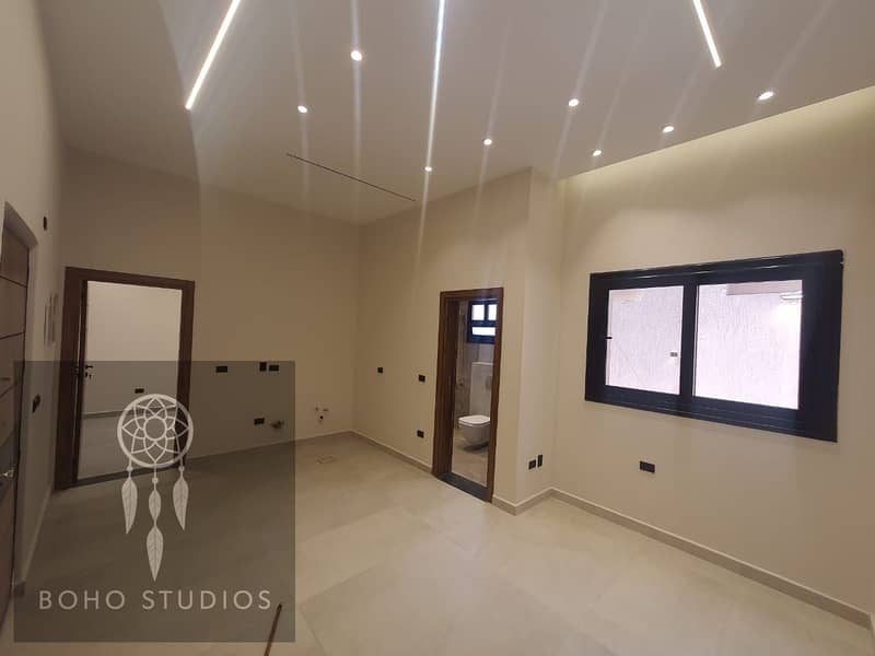 13 e61f65a8-6ae5-439b-b3f9-41a555ec956c. jpeg