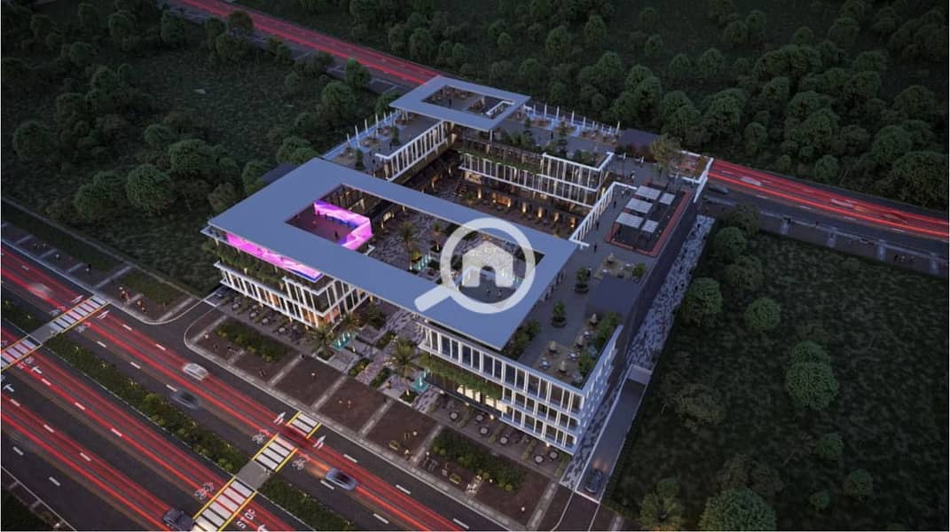 6 Pyramids plaza (6). jpg