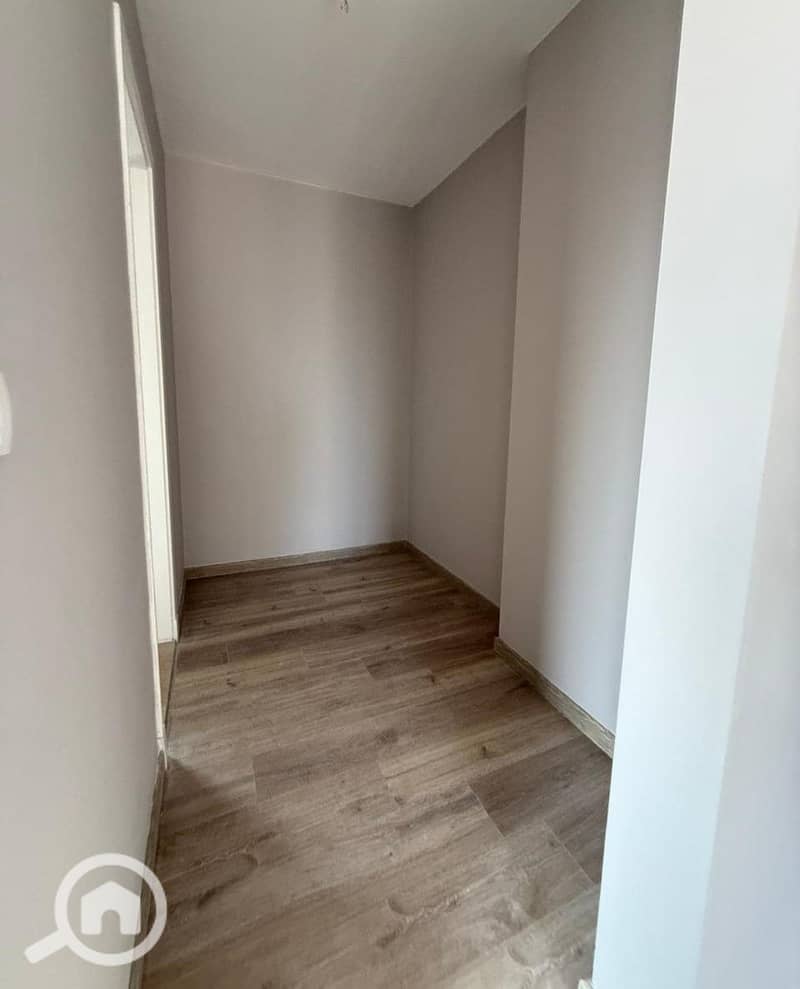 6 WhatsApp Image 2025-11-25 at 11.22. 30 AM. jpeg