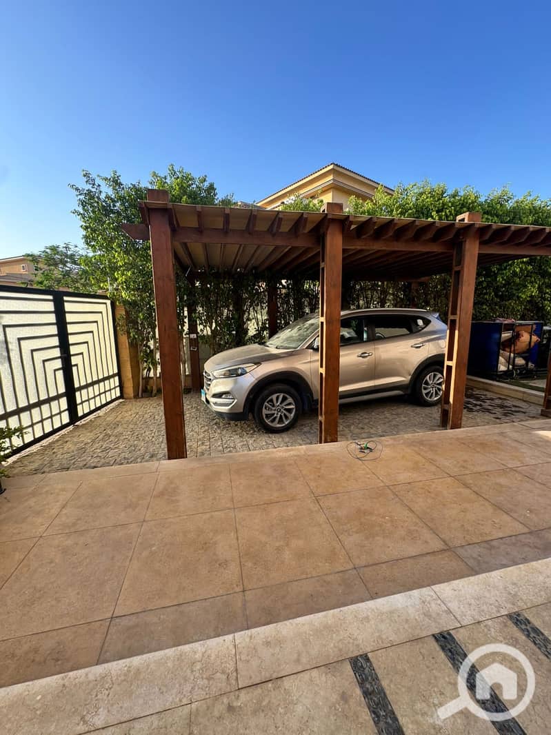 11 5d03970b-8d4f-4c23-a806-8a8867b62a72. jpeg