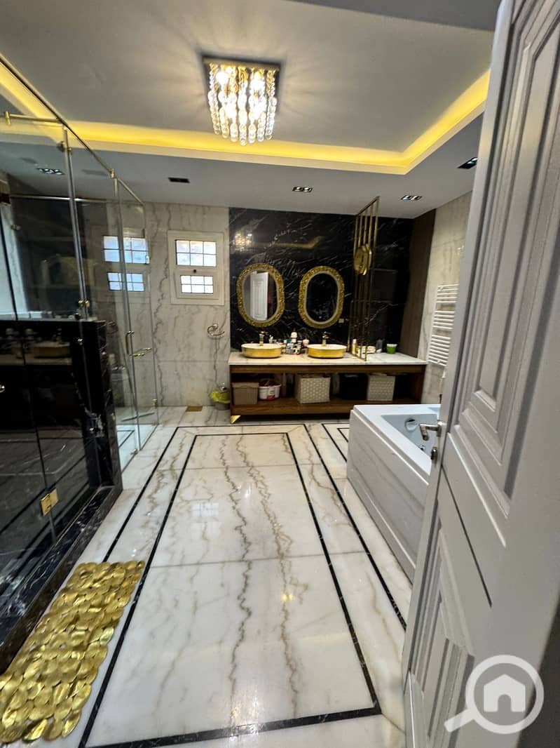 26 48a826b0-98c6-430b-98fa-2e561d328cf1. jpeg