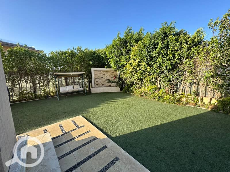 42 855d1092-37b0-4cba-b559-5efe93065920. jpeg