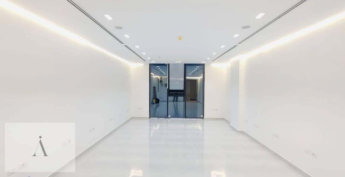 6 WhatsApp Image 2025-11-23 at 4.18. 36 PM (3). jpeg