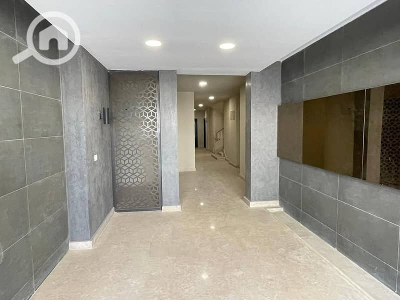 5 ذا ادرس ايست2. jpg