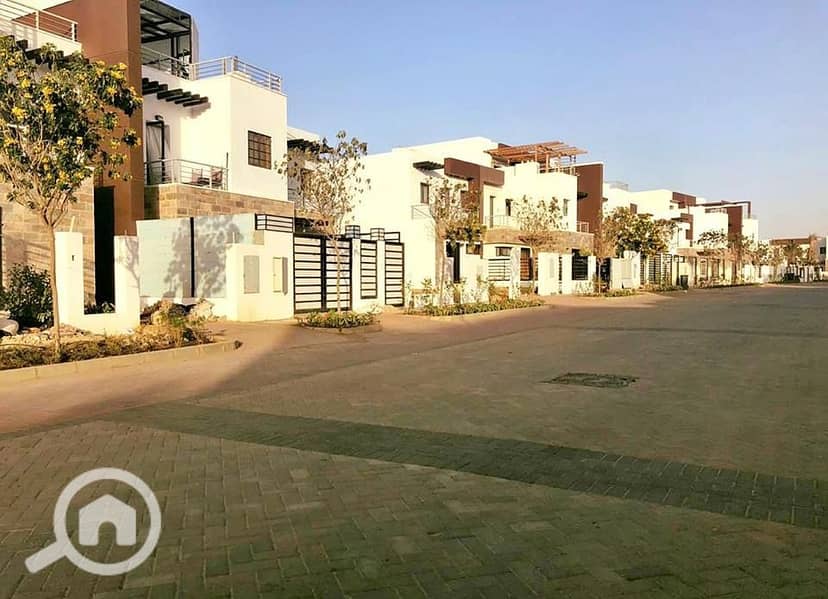 9 9616a977-1c1a-4f11-a463-5173cc8aa22a. jpg