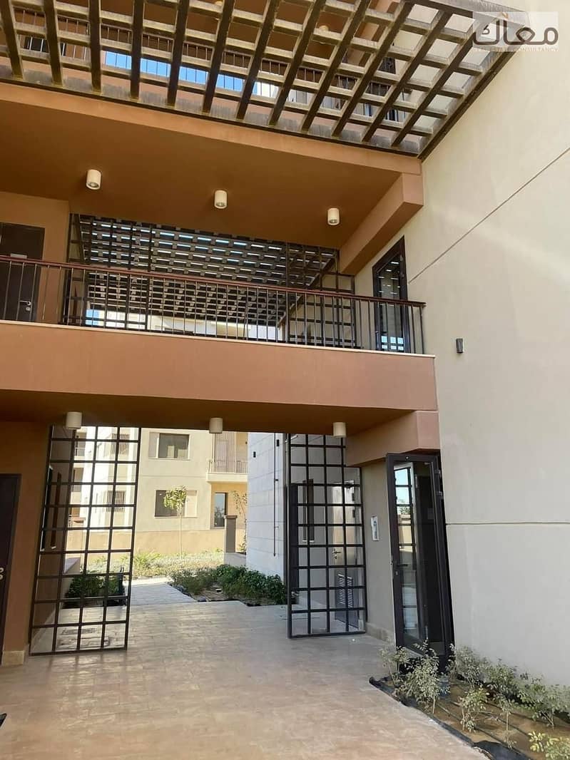 13 8149da5f-4872-4177-a091-38e7e7e569ff. jpeg