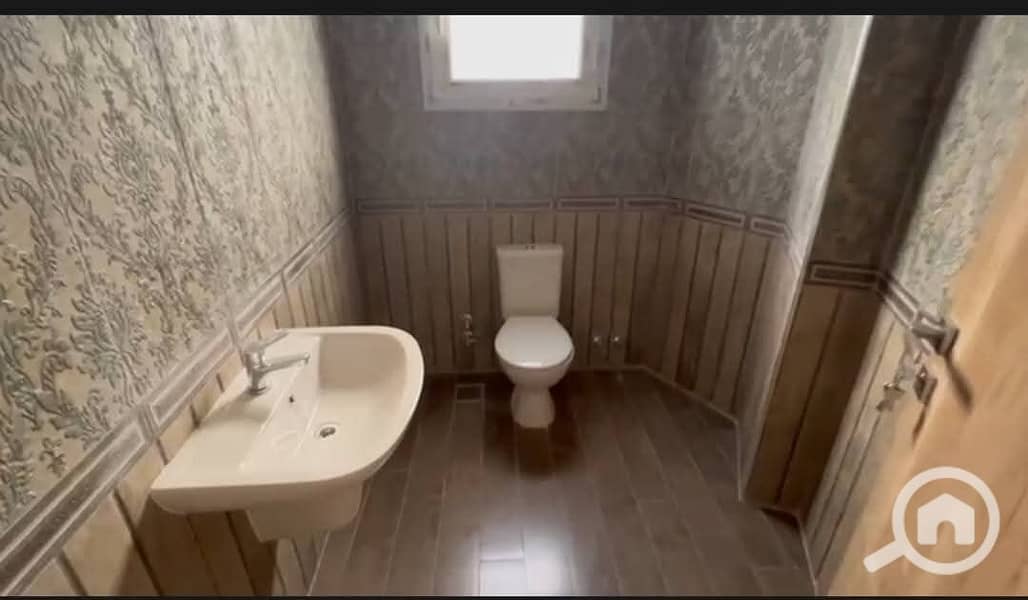 9 WhatsApp Image 2025-12-14 at 12.19. 47_4c51638a. jpg