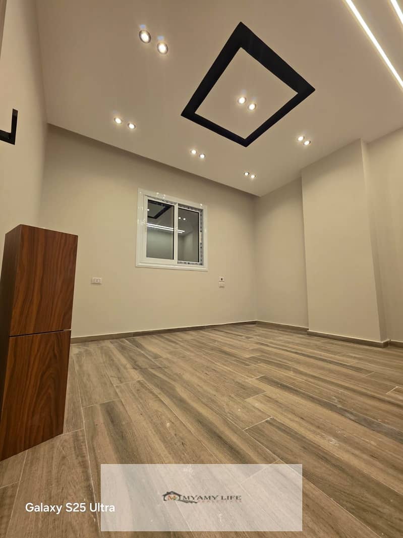 8 WhatsApp Image 2025-12-13 at 12.22. 51 PM (1). jpeg