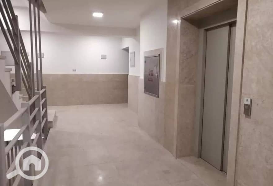 8 287754967_4866117473511744_3152332198521782214_n. jpg