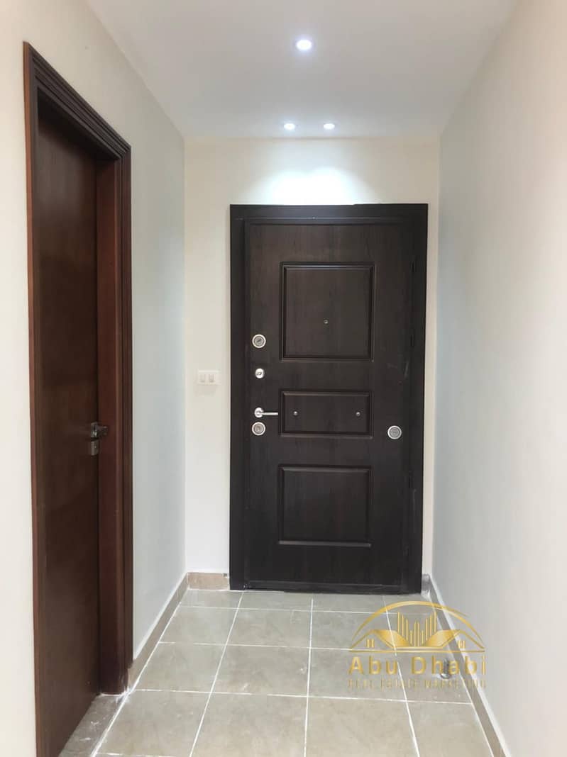 8 005b382c-67ec-4457-a8d2-3e65fcbffc3c. jpg