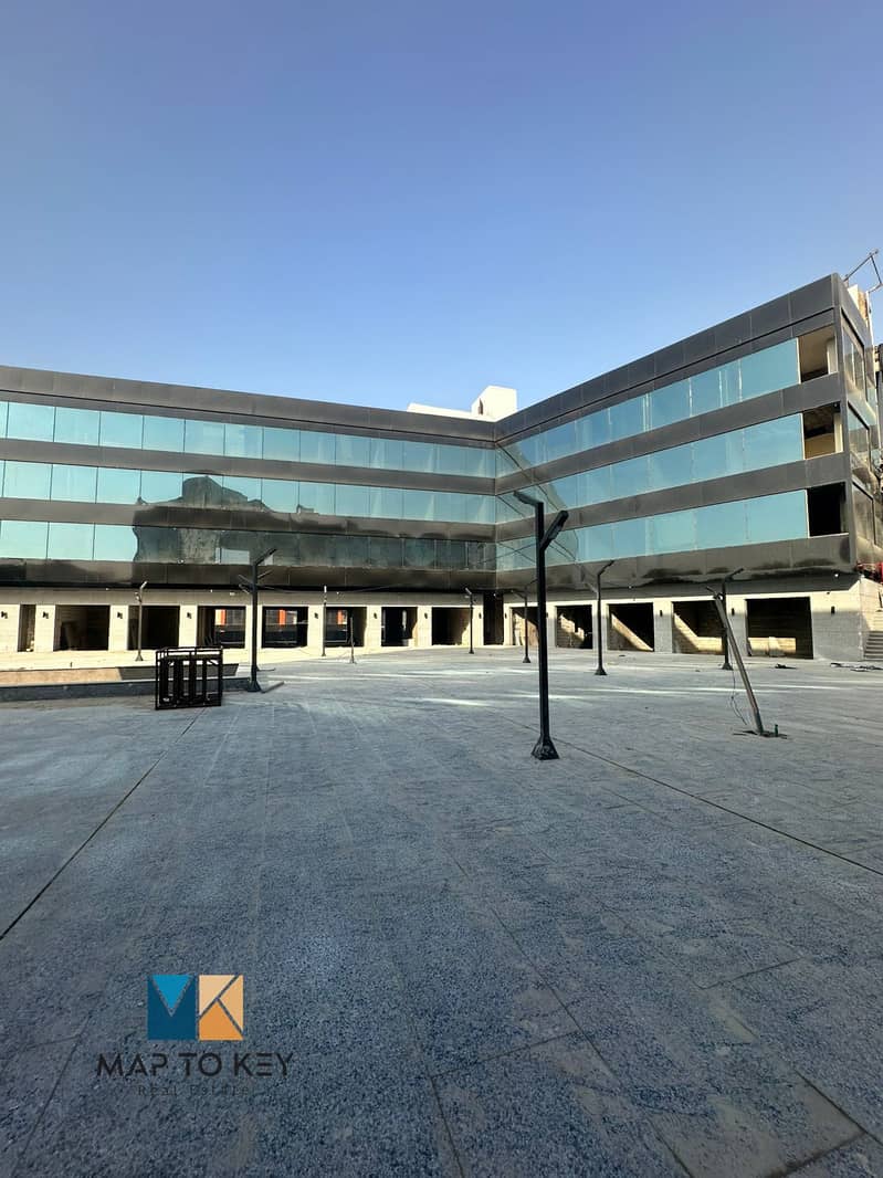 4 4c440161-09ba-4b03-b736-052045ec4178. jpg