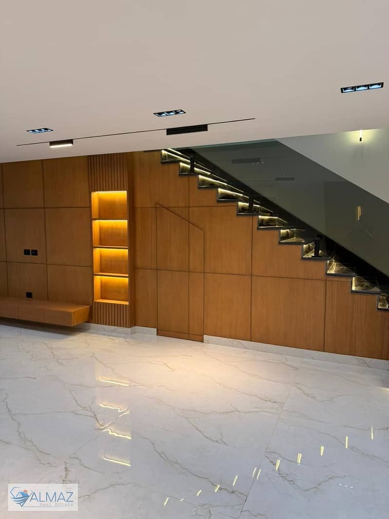 3 WhatsApp Image 2025-12-14 at 12.55. 22 PM (1). jpeg