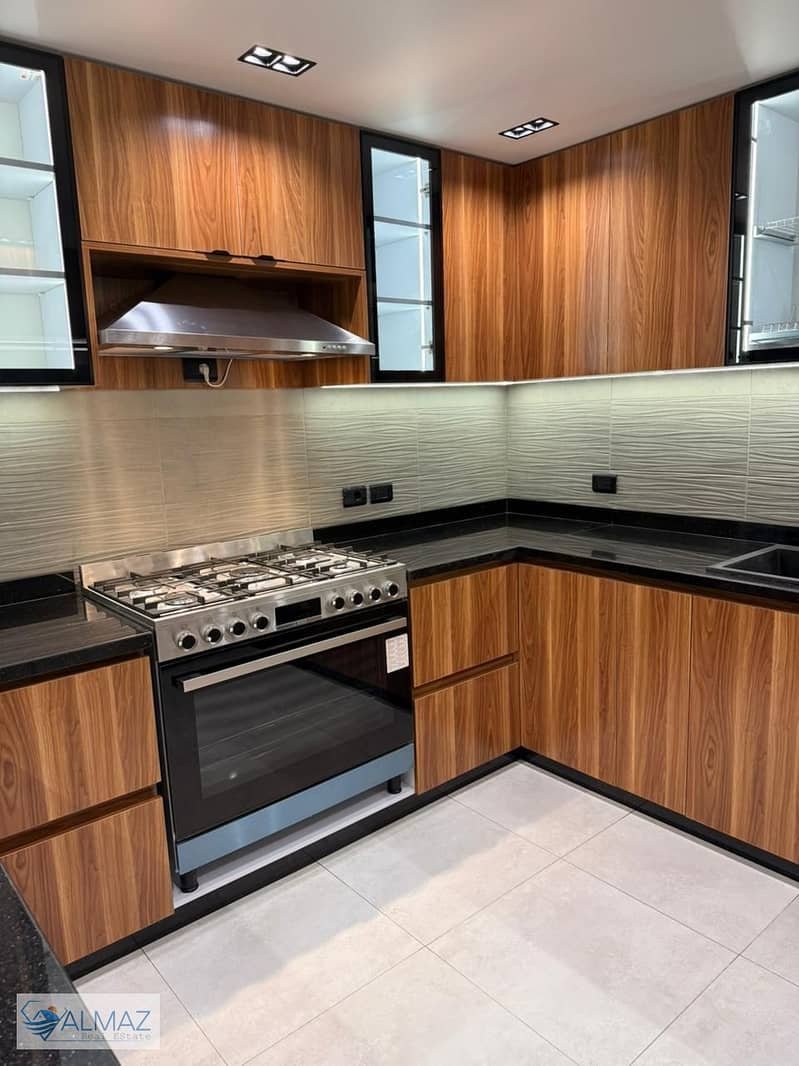 10 WhatsApp Image 2025-12-14 at 12.55. 20 PM (1). jpeg