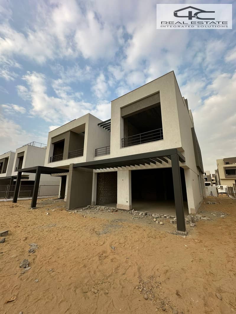 6 WhatsApp Image 2025-12-14 at 11.22. 49 AM (1). jpeg