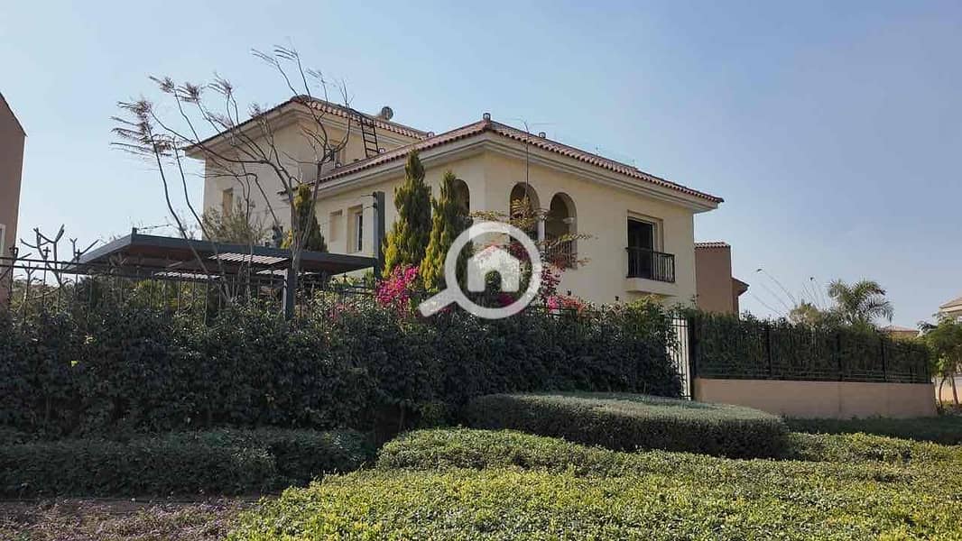 14 18d711a3-afd4-4e7c-a618-ab8371d6efcc. jpg