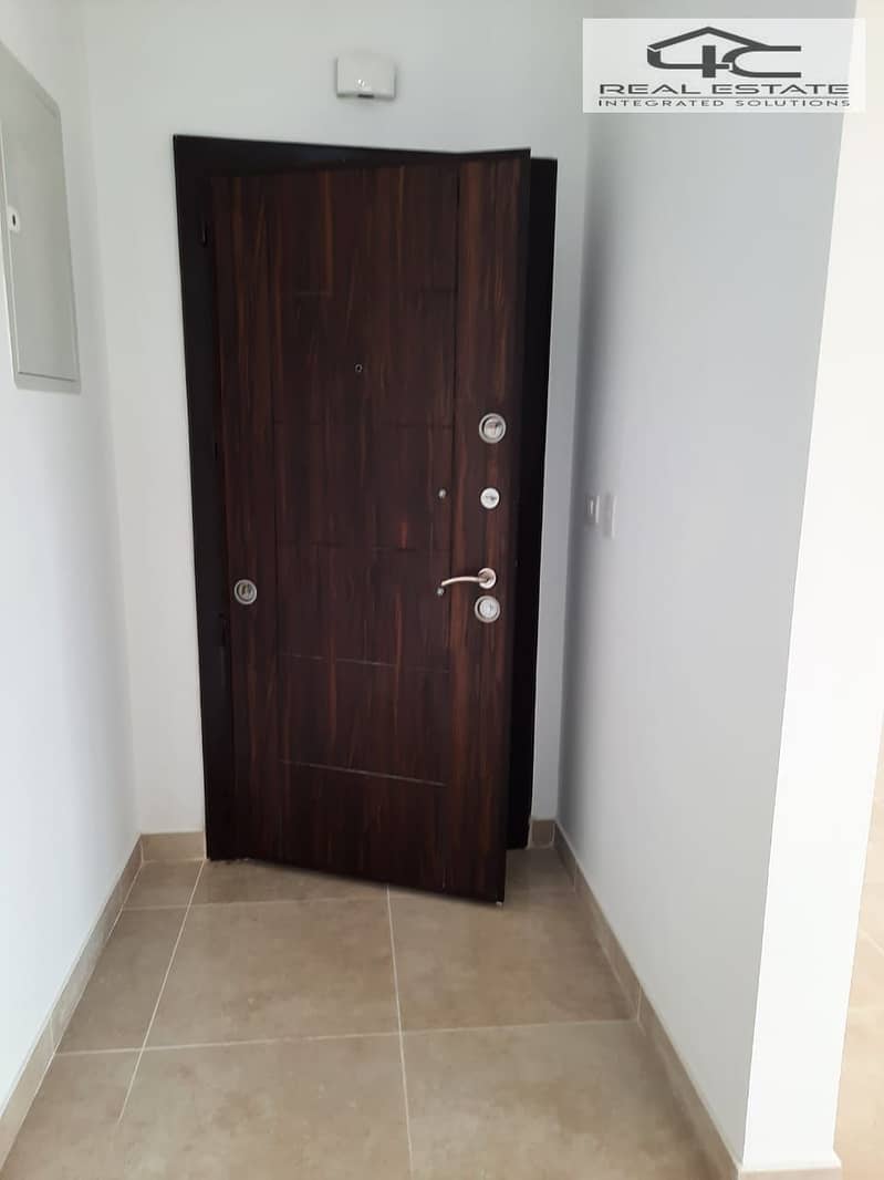 10 WhatsApp Image 2025-11-12 at 13.41. 34. jpeg