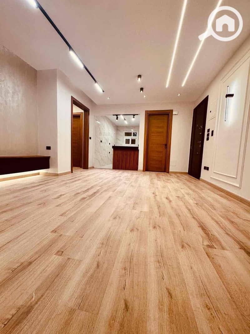 6 5ee2401b-60b6-4f28-bd67-ad099c888516. jpg