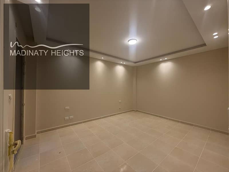 2 WhatsApp Image 2025-12-13 at 13.52. 53_000bdc6d. jpg