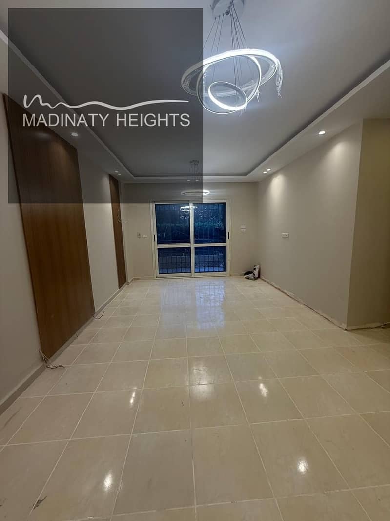 4 WhatsApp Image 2025-12-13 at 13.52. 53_f151db39. jpg