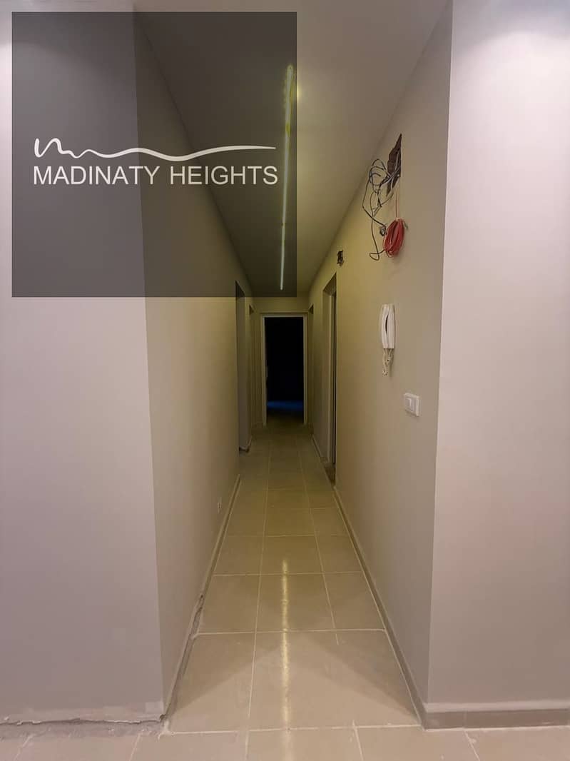 7 WhatsApp Image 2025-12-13 at 13.52. 55_717a9358. jpg